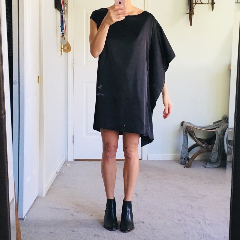 Forever 21 Little Black Dress Medium 🔥🔥